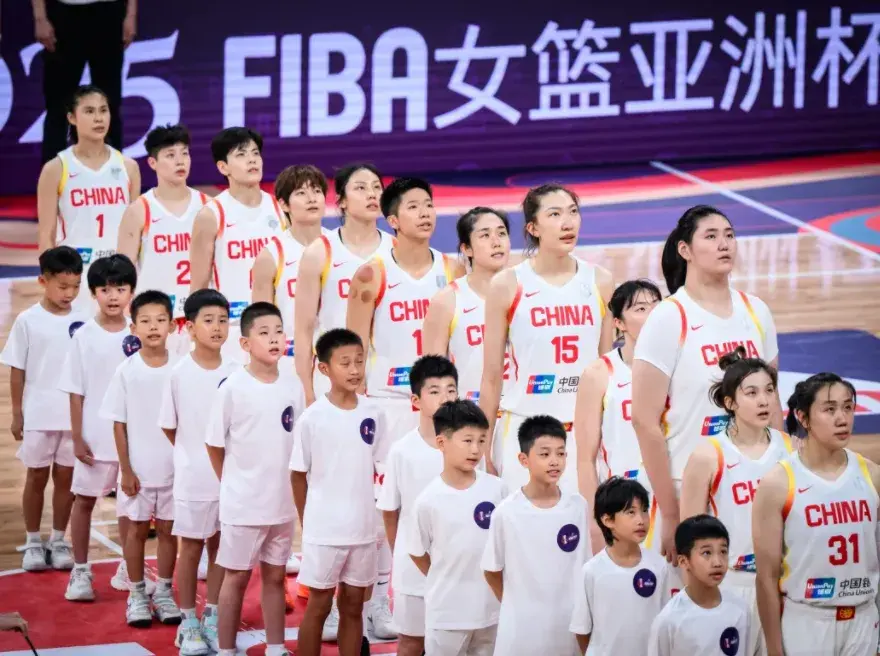 红盘策略 恭喜宫鲁鸣！中国女篮或提前出线，李缘最后的机会，球迷想念王思雨