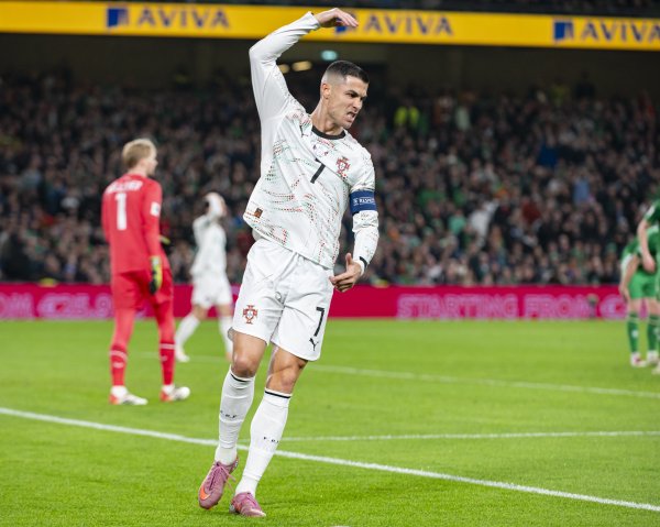 恒瑞盈 阿斯: 根据先例C罗有可能被禁赛三场, 若进世界杯将缺席前两战